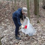 La portée des petits gestes écoresponsables quotidiens 2017_Nettoyage boisé_Crop